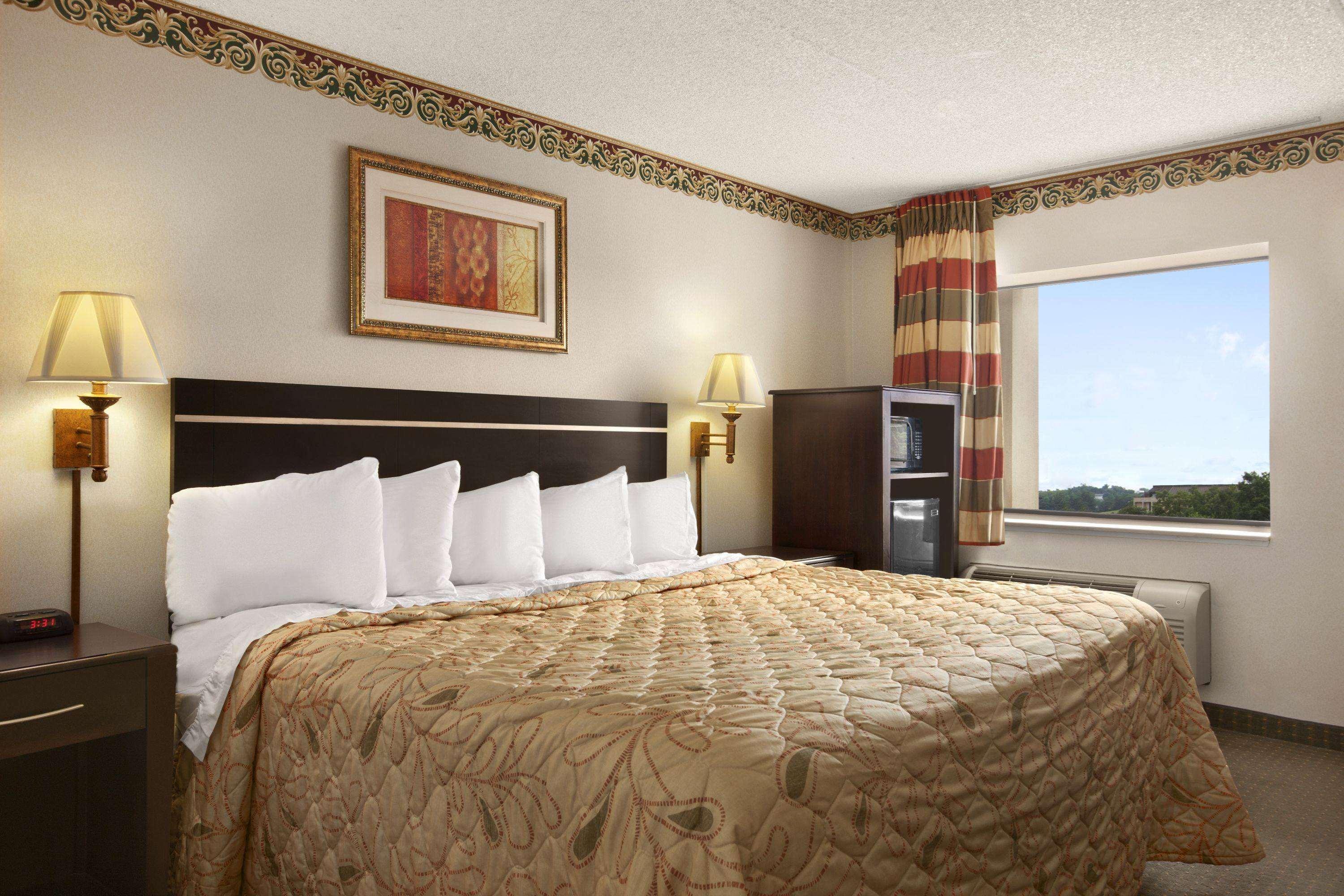 Days Inn By Wyndham Grantville Zewnętrze zdjęcie