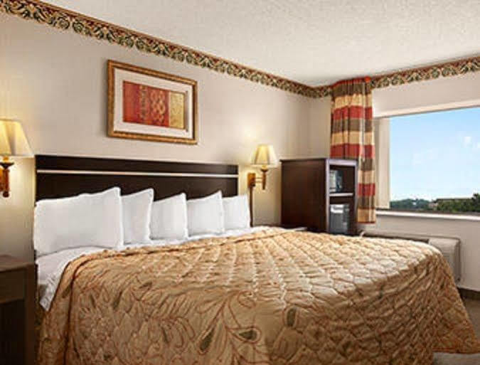 Days Inn By Wyndham Grantville Zewnętrze zdjęcie